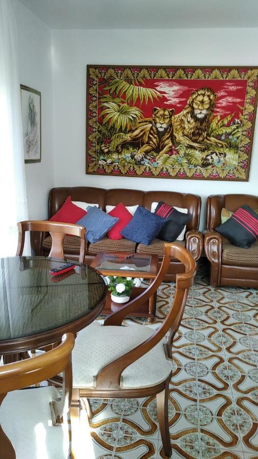 Casa Divina Elias Sixto Pampin Apartment Cee Ngoại thất bức ảnh